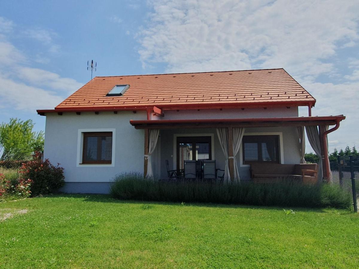Arvalanyhaj Vendeghaz Villa Balatonakali Eksteriør bilde