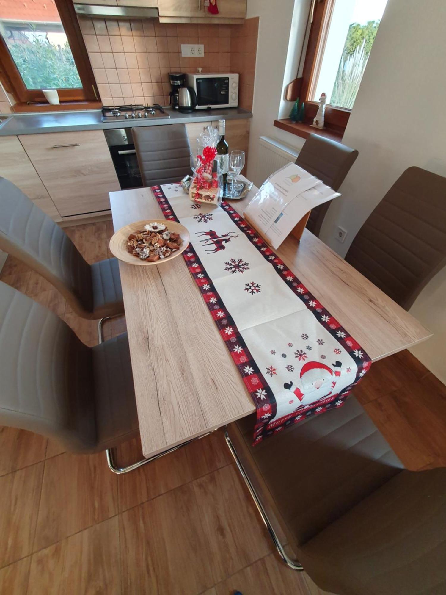 Arvalanyhaj Vendeghaz Villa Balatonakali Eksteriør bilde