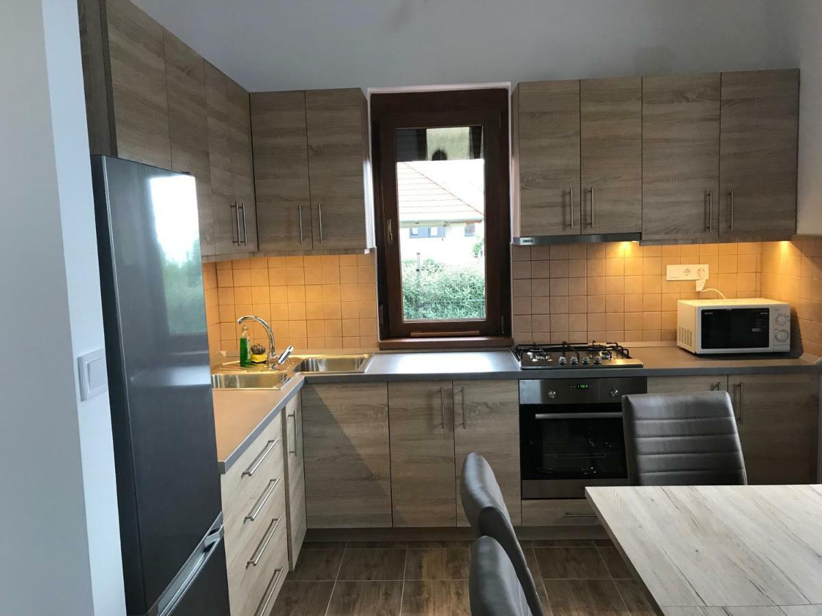 Arvalanyhaj Vendeghaz Villa Balatonakali Eksteriør bilde